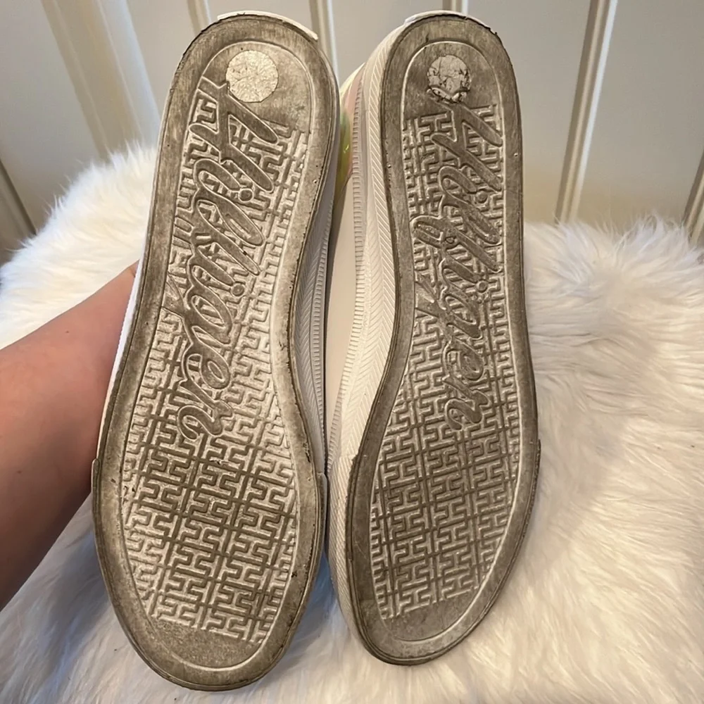 TOMMY Hilfiger white synthetic leather tie sneaker with iridescent panels size 9